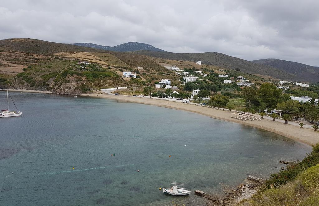 Theo'S Vacation Home Skyros Exteriör bild